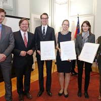 Liechtenstein-Preis an Nachwuchsforschende der Universität Liechtenstein verliehen