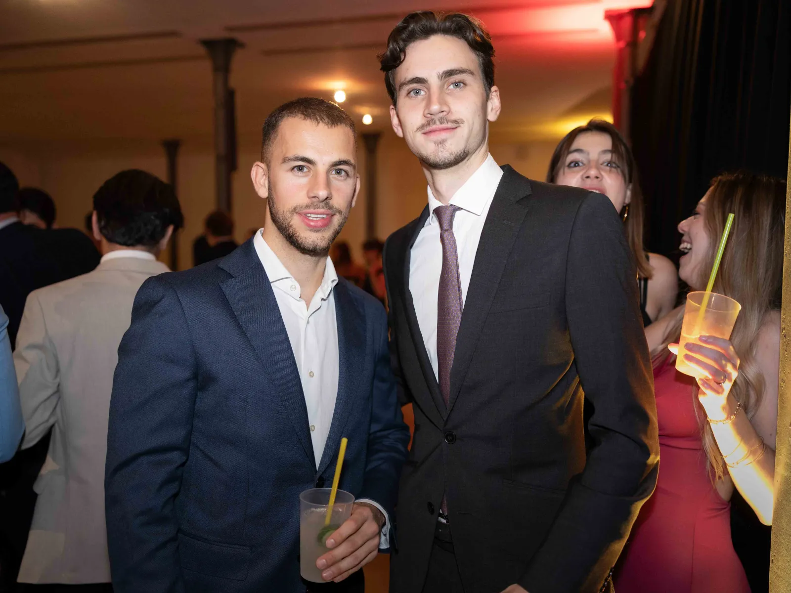 Gaeste-posieren-Uniball-Liechtenstein