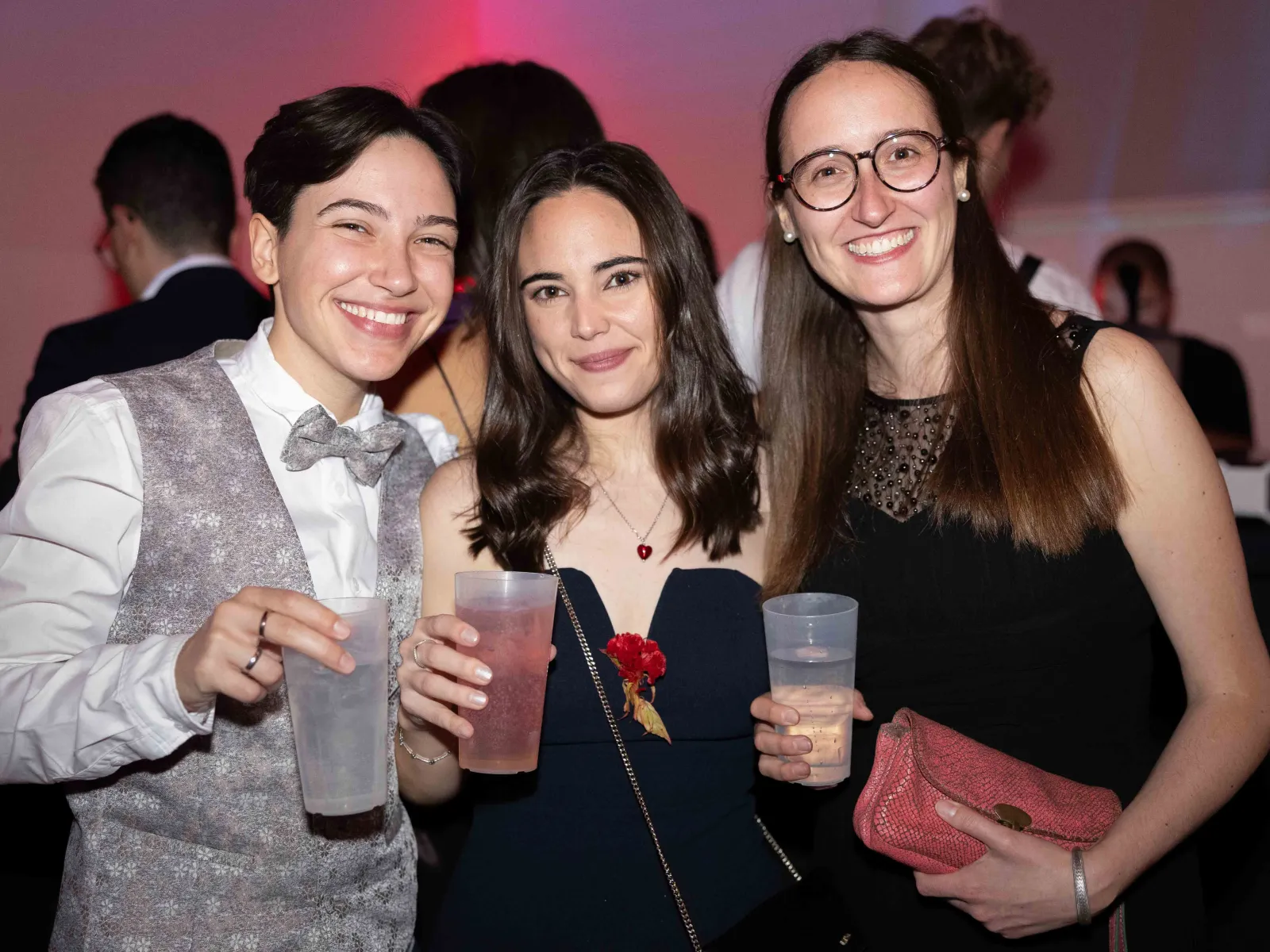 Lachende-Gäste-Uniball