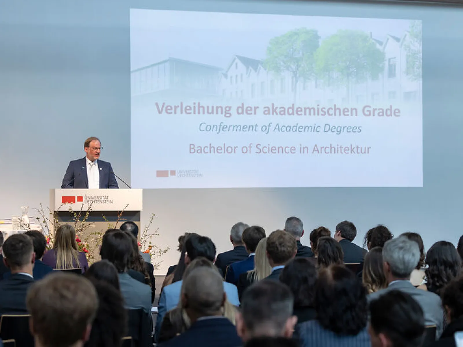 News_Diplomfeier_260327_Universitaet-Liechtenstein