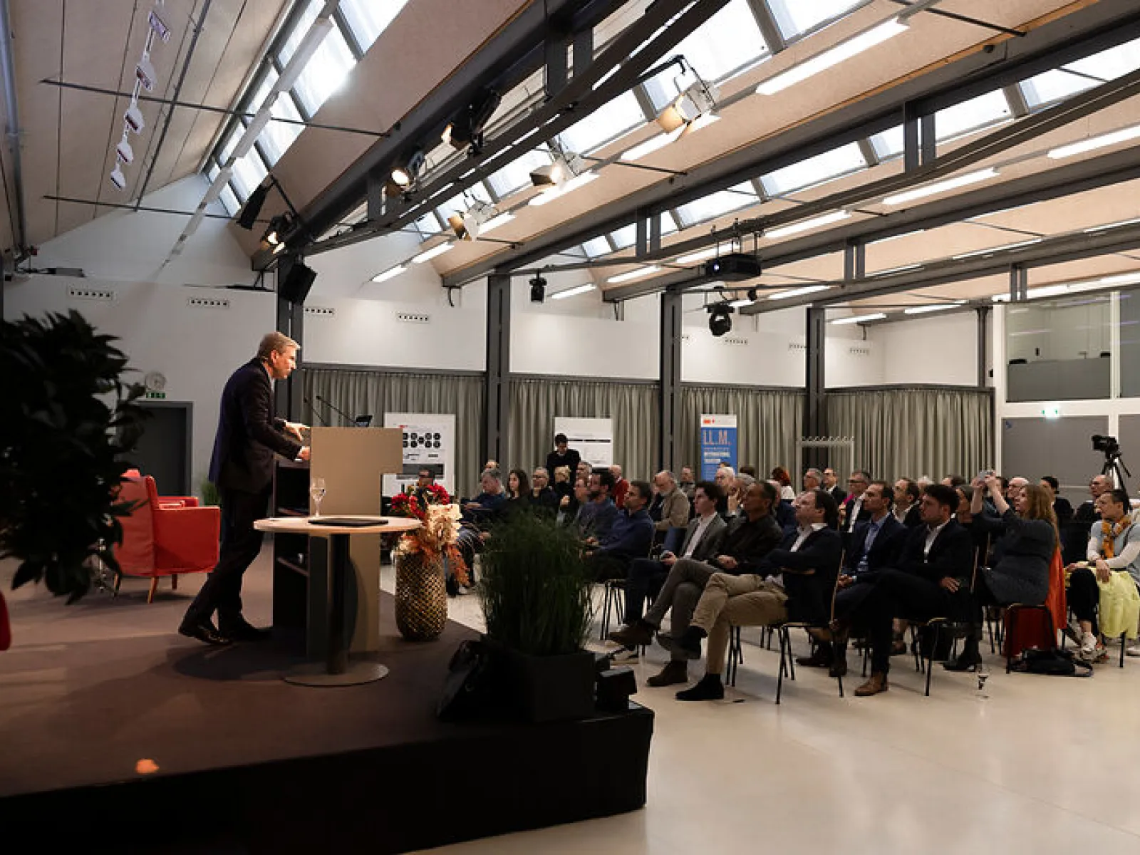 Campus-Gespraech_Martin-Wenz_Universitaet-Liechtenstein