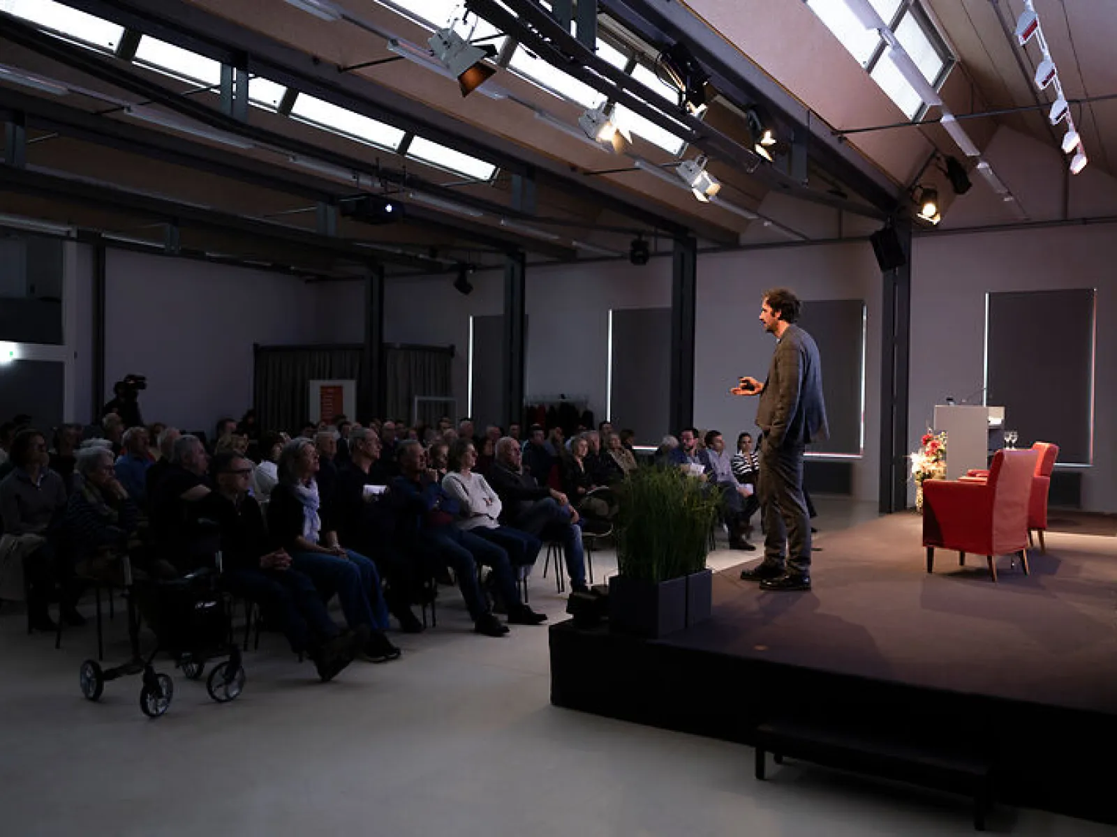 News_Campus-Gespraeche_Nils-Kumkar_Universitaet-Liechtenstein