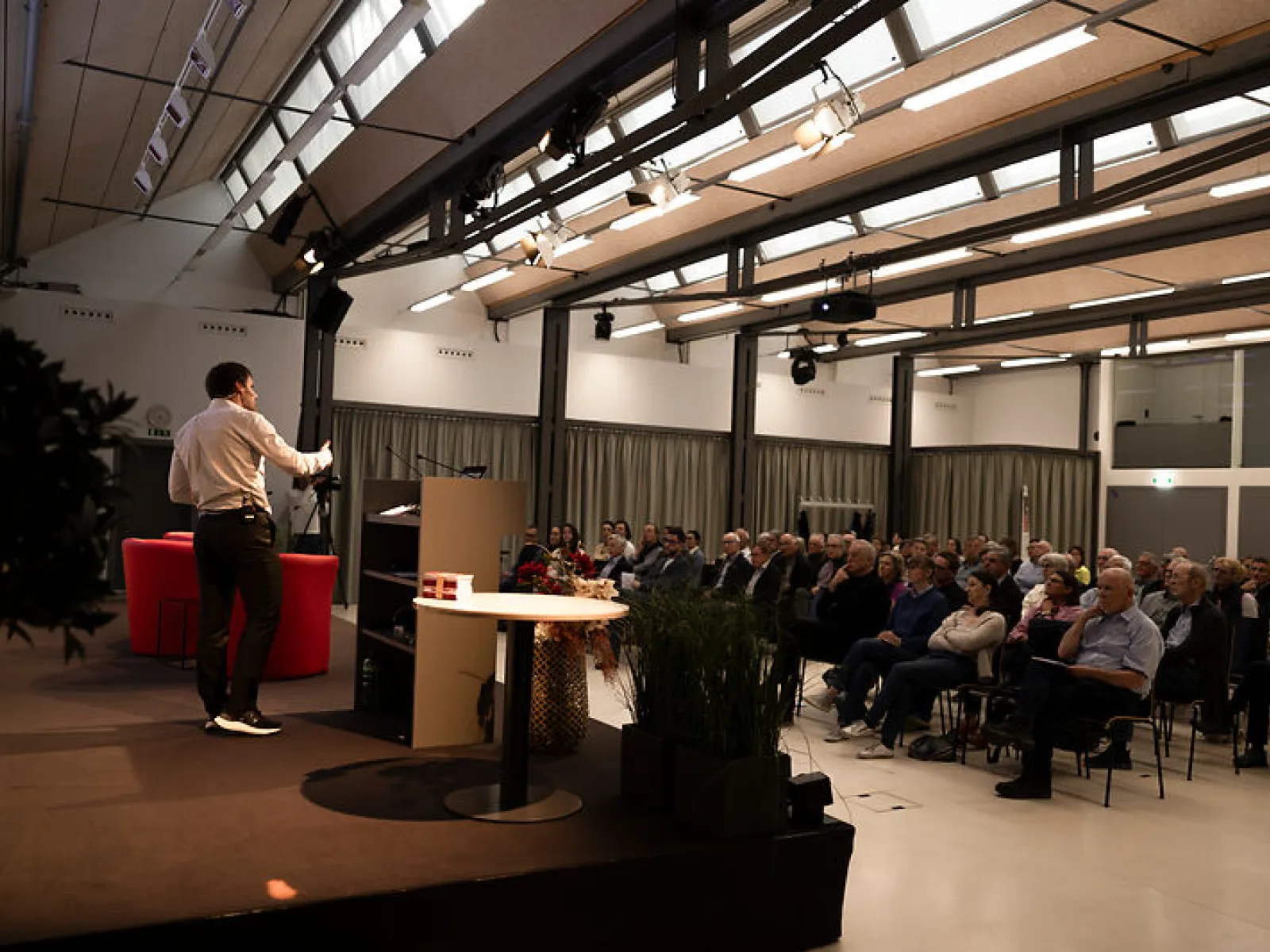 Publikum beim Campus-Gespräch an der Universität Liechtenstein
