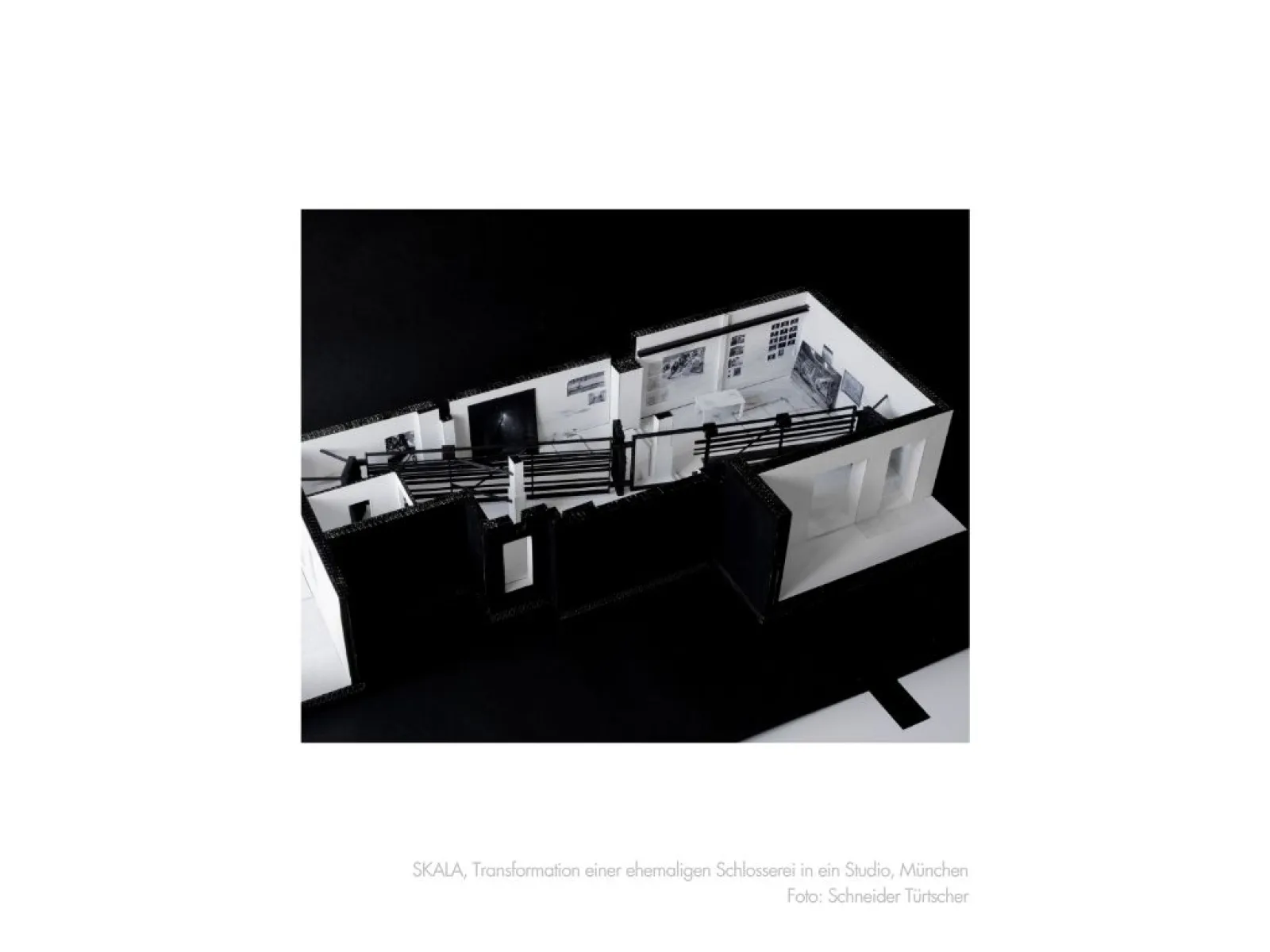 Modellfoto schwarz-weiss