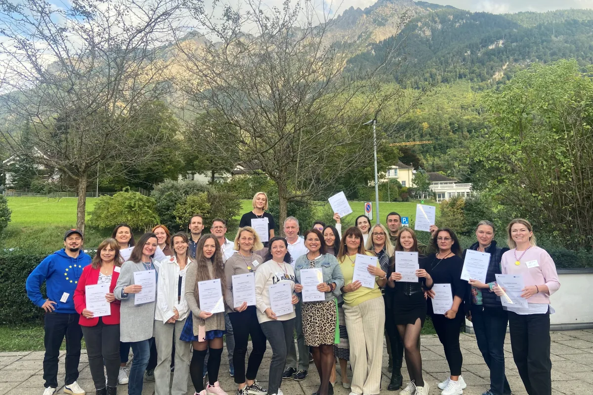 Die Teilnehmerinnen und Teilnehmer des Pilotworkshops des Ersamus+-Projekts "EntreCivil" an der Universität Liechtenstein.