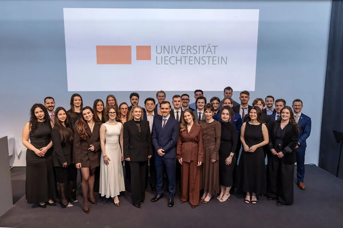 News_Diplomfeier_260327_Universitaet-Liechtenstein