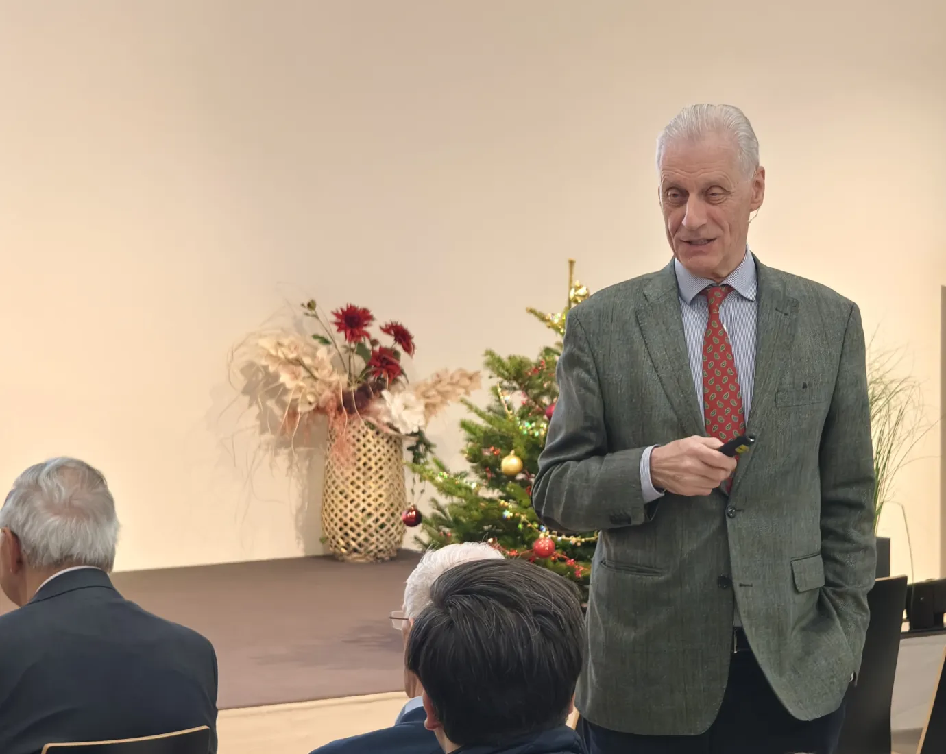 Hubertus Schumacher im Gespräch mit Teilnehmenden