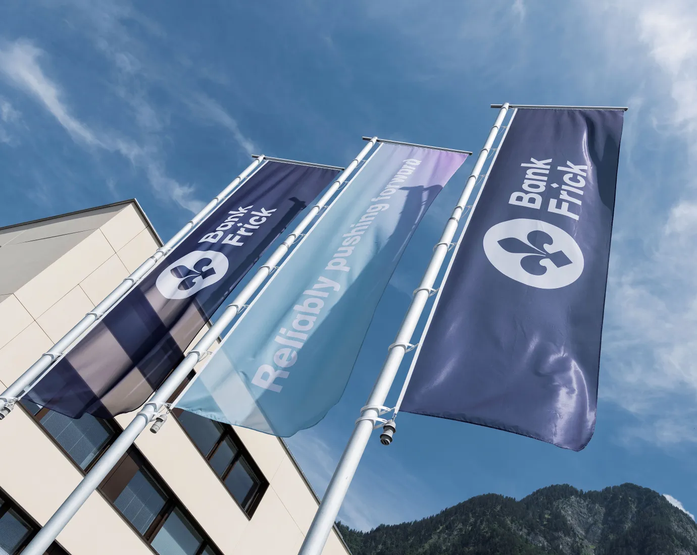 News_Stipendium_Bank-Frick_Universitaet-Liechtenstein