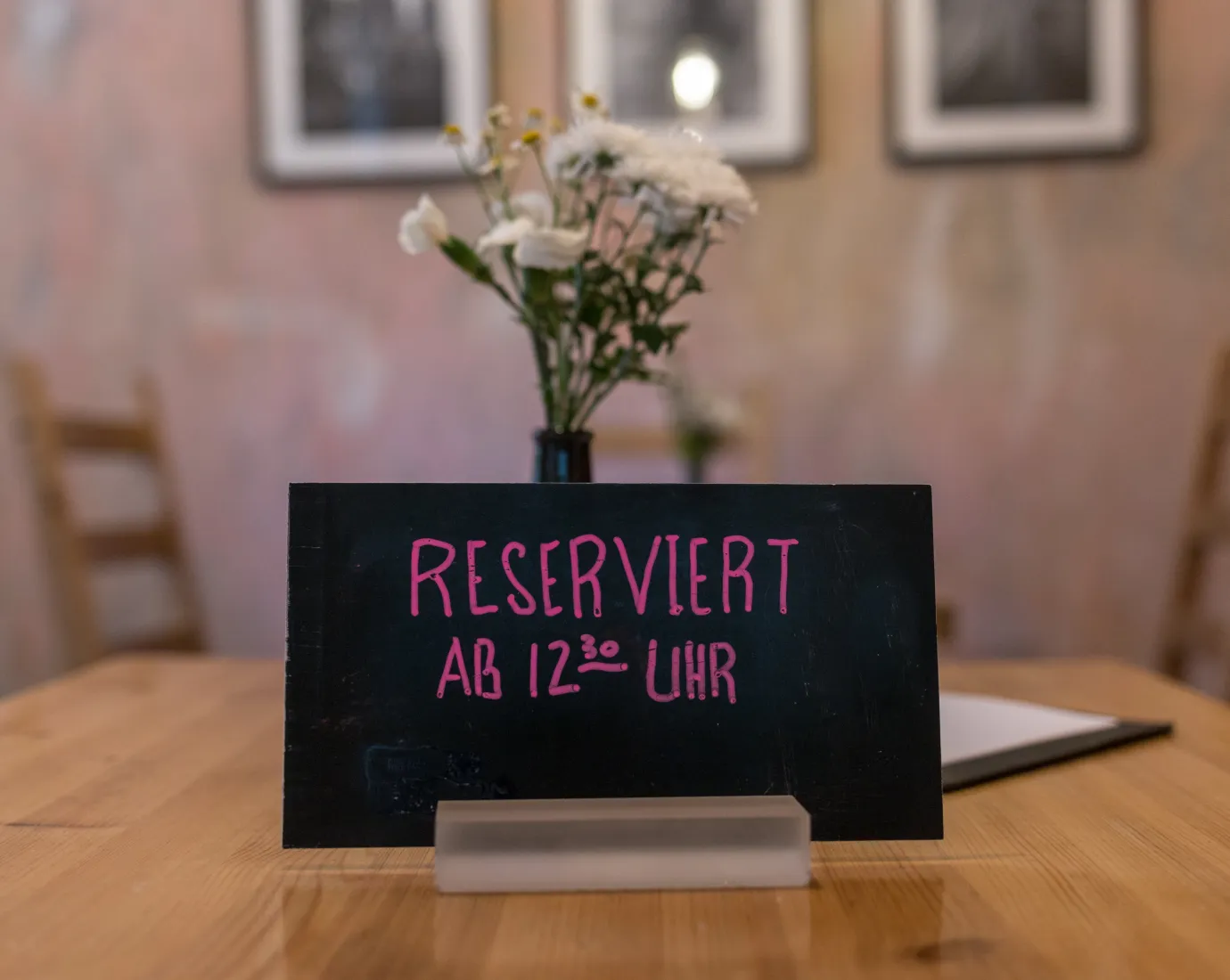 Blog_Denkraum_Tischreservierung_Universitaet-Liechtenstein