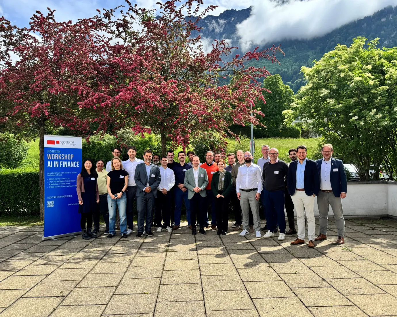 Gruppenfoto der Teilnehmenden beim Workshop AI in Finance der Universität Liechtenstein
