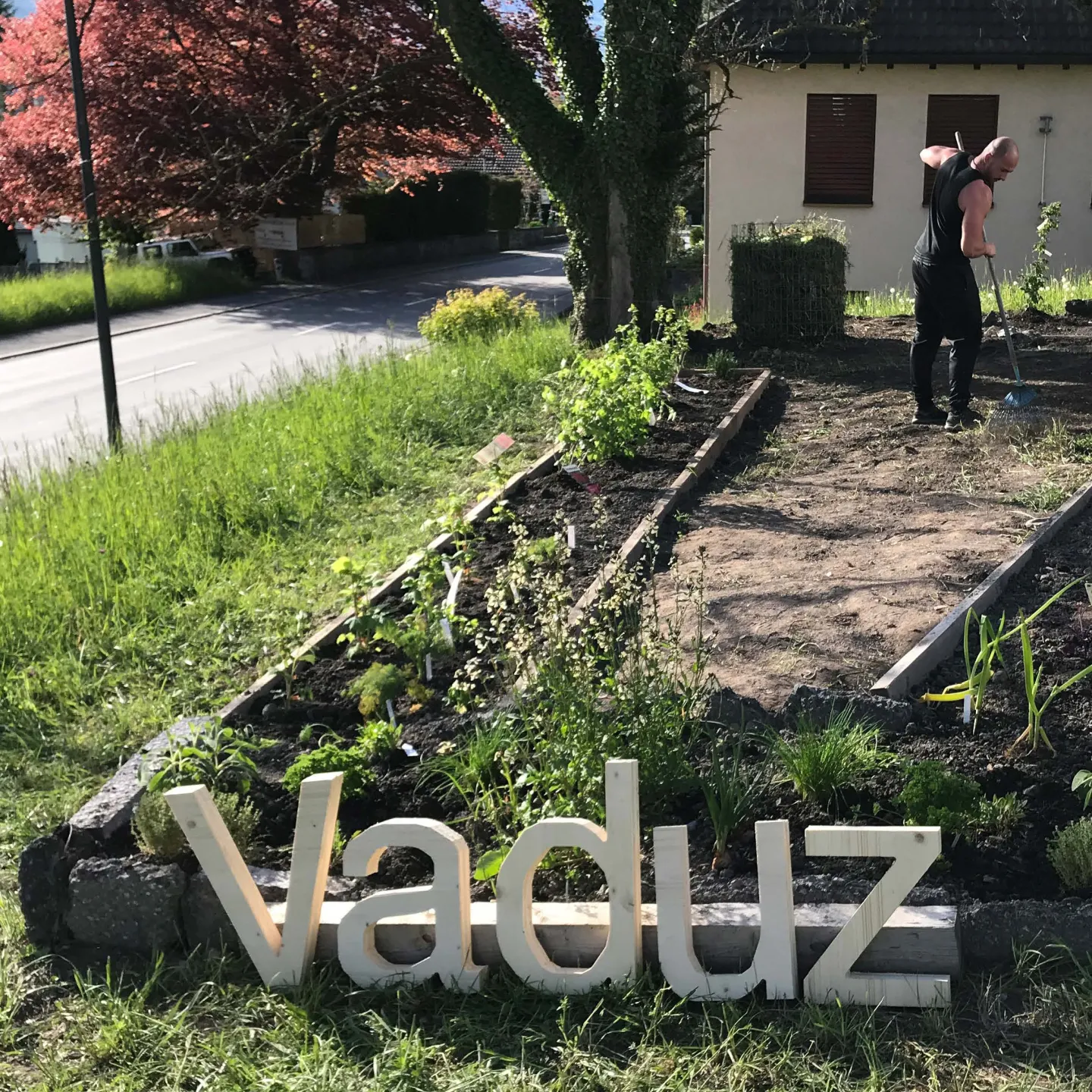 Blick auf einen Gemeischaftskarten mit dem Schriftzug "Vaduz"