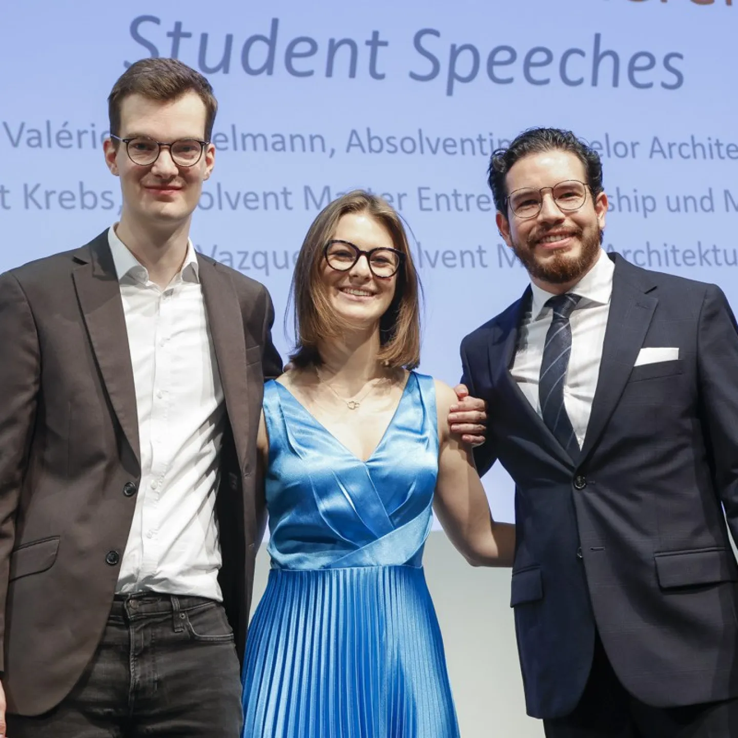Auf dem Bild zu sehen sind Lennart Krebs, Valérie Winkelmann und Carlos Vazquez.
