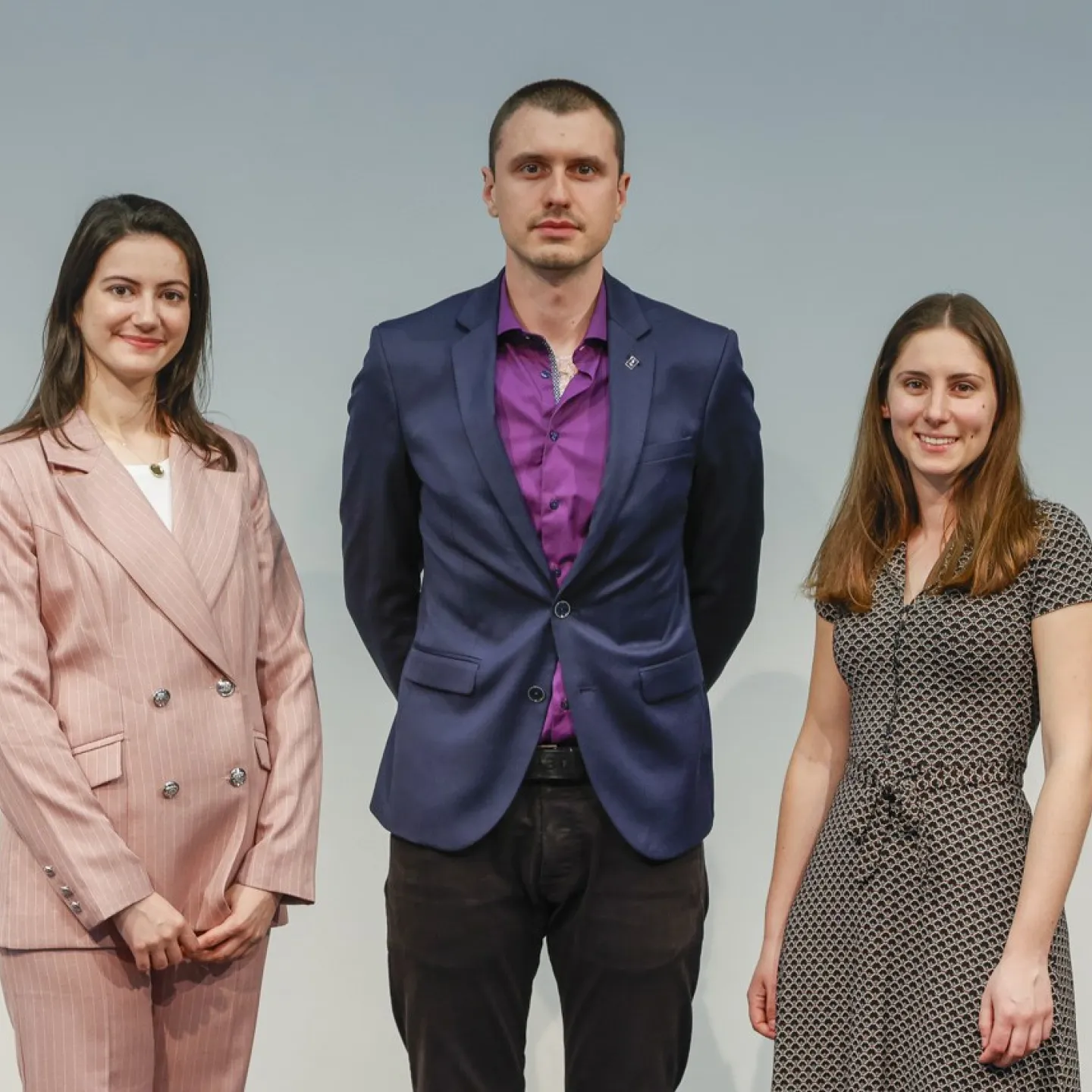 Auf dem Bild zu sehen sind die Absolventen des Masters of Science in Information Systems.