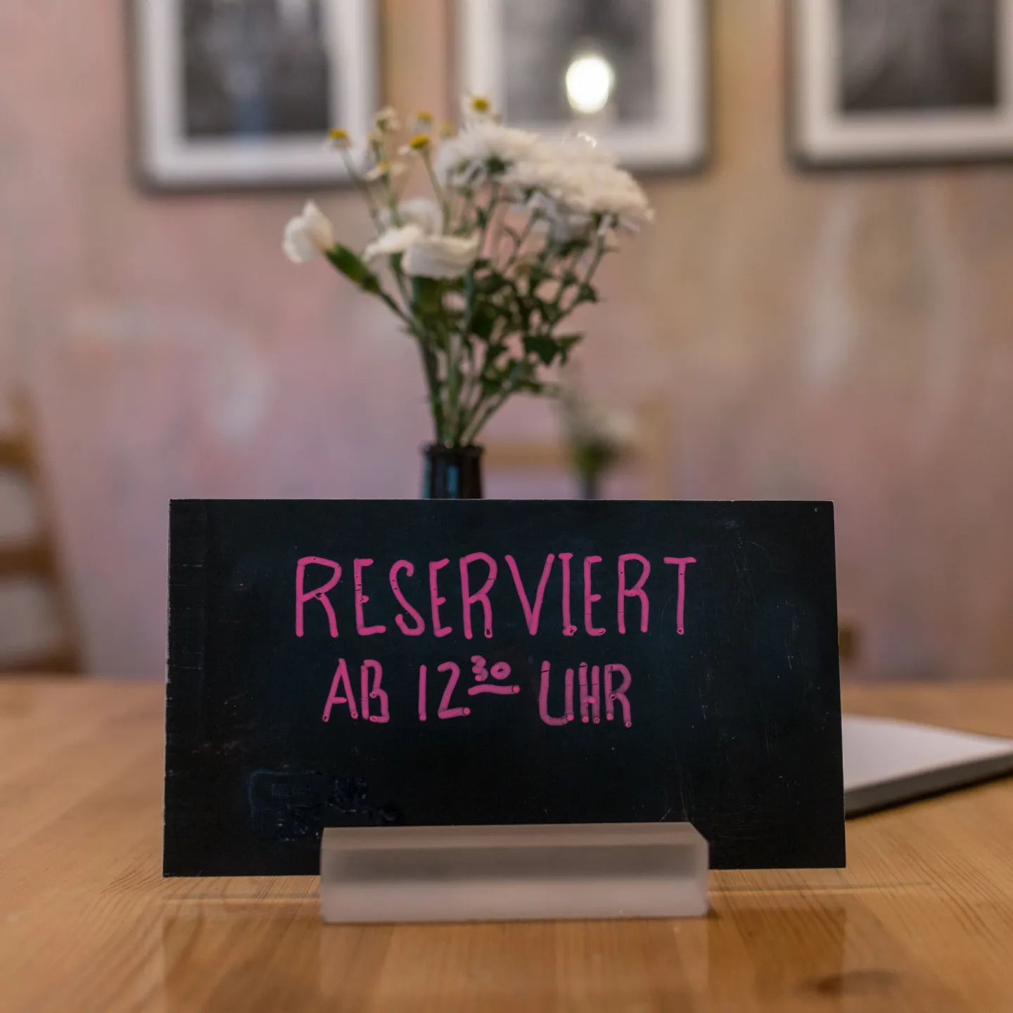 Blog_Denkraum_Tischreservierung_Universitaet-Liechtenstein