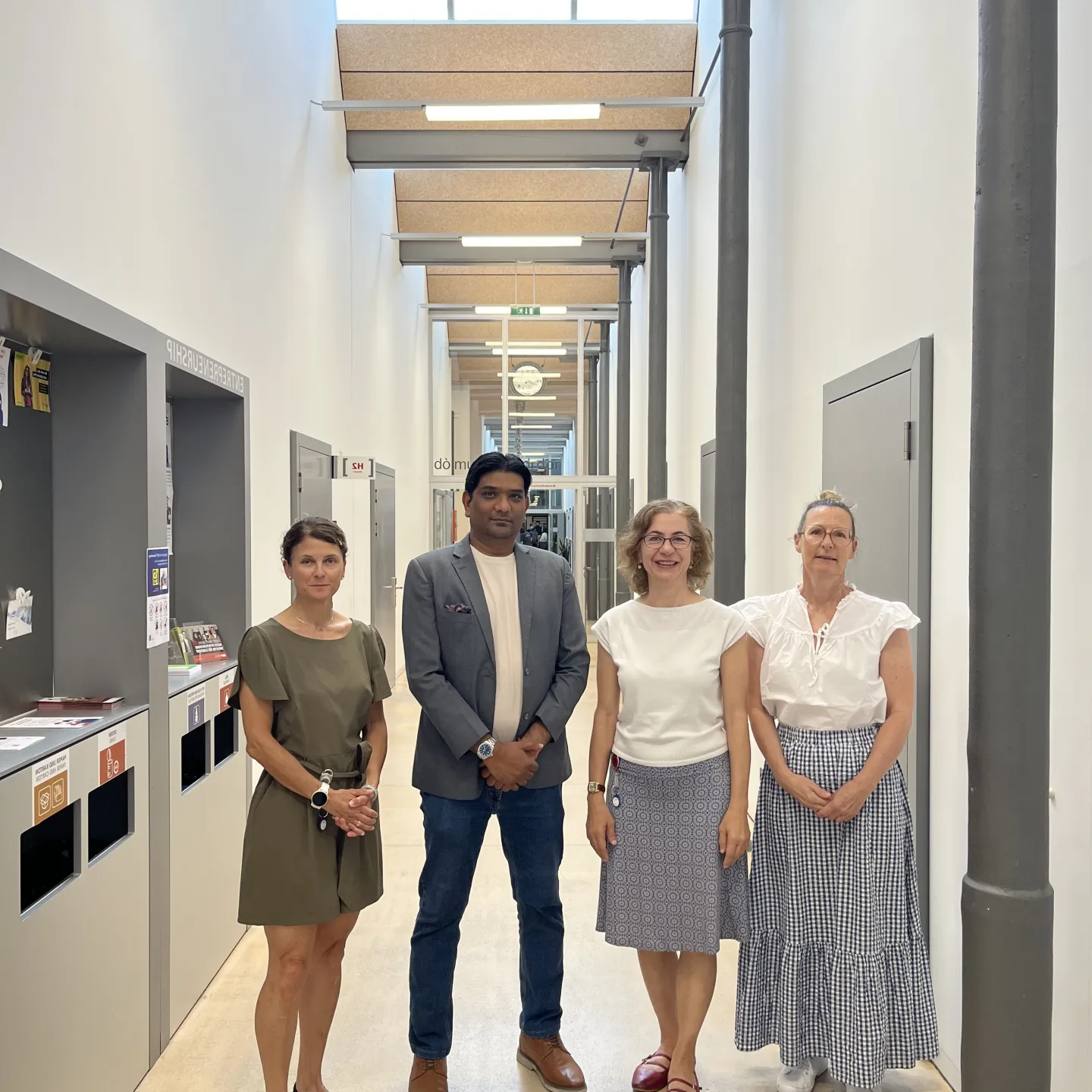 Delegation aus Trinidad und Tobago zu Besuch an der Universität Liechtenstein