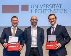Ausgezeichnete Absolventen bei der Diplomfeier der Universität Liechtenstein
