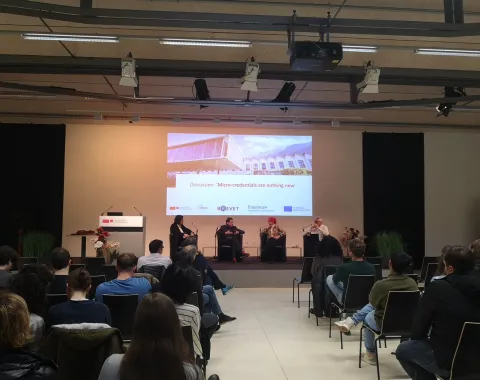 Symposium Lebenslang Lernen