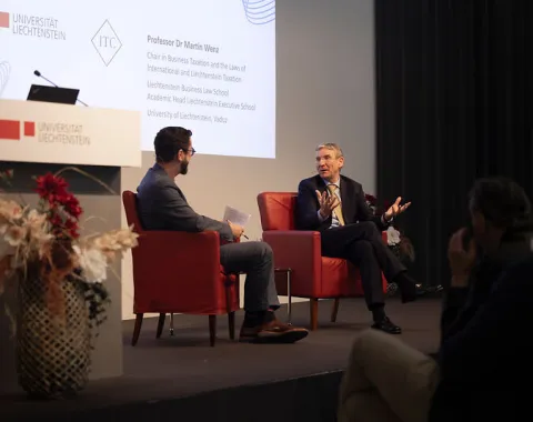 Campus-Gespraech_Martin-Wenz_Universitaet-Liechtenstein