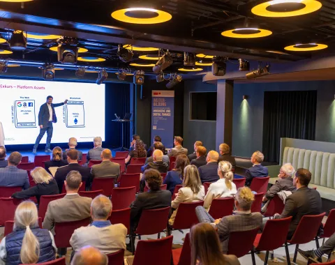 Publikum verfolgt einen Vortrag beim Finance Forum 2026