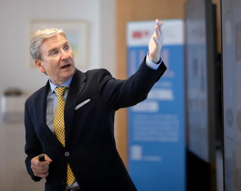 Prof. Martin Wenz beim Start 2026 Executive Master of Laws in international Taxation