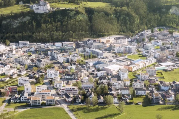 Luftaufnahme von Vaduz in Liechtenstein