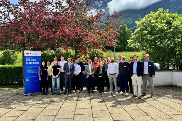 Gruppenfoto der Teilnehmenden beim Workshop AI in Finance der Universität Liechtenstein