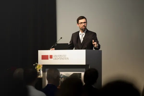 News_Antrittsvorlesung_Bernhard-Burtscher_Universitaet-Liechtenstein