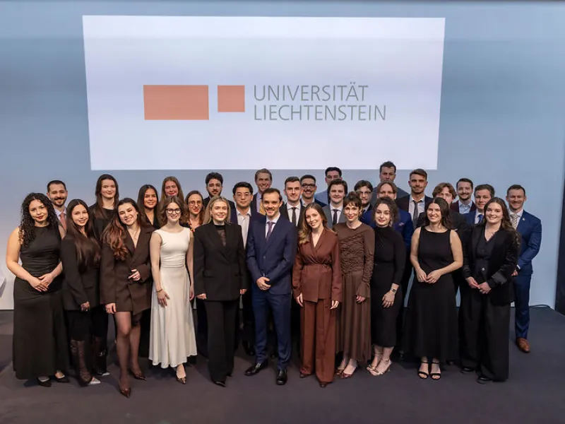 News_Diplomfeier_260327_Universitaet-Liechtenstein